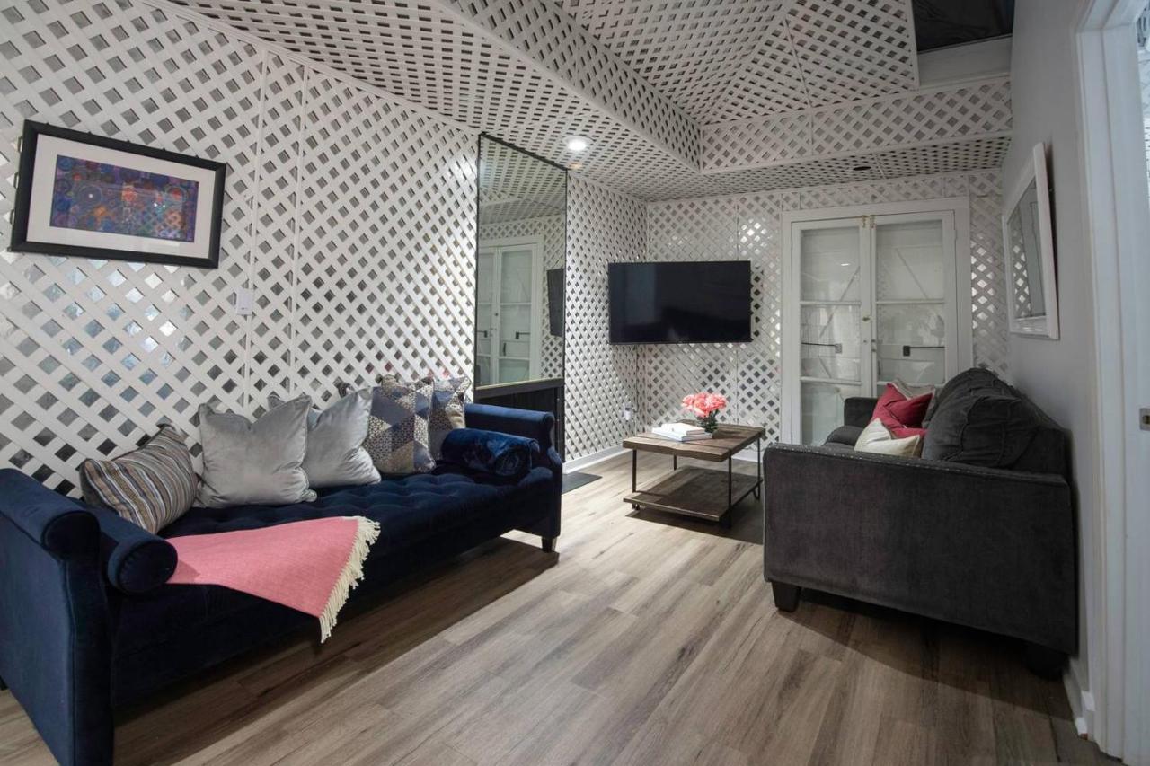 4 Bedroom - Sleeps 8! Celebrity Villa Next To Frenchman St นิวออร์ลีนส์ ภายนอก รูปภาพ