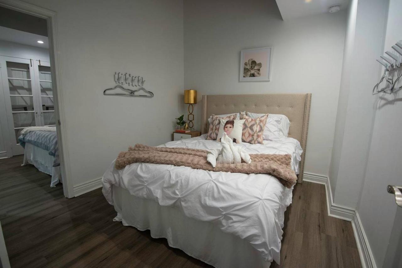 4 Bedroom - Sleeps 8! Celebrity Villa Next To Frenchman St นิวออร์ลีนส์ ภายนอก รูปภาพ